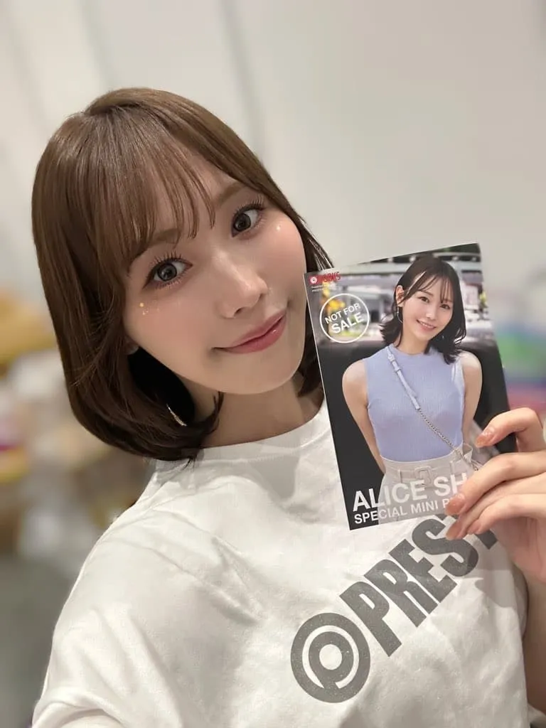 蚊香社新人AV女优释爱丽丝出道情报解禁!TRE讨论度超高的9头身美女