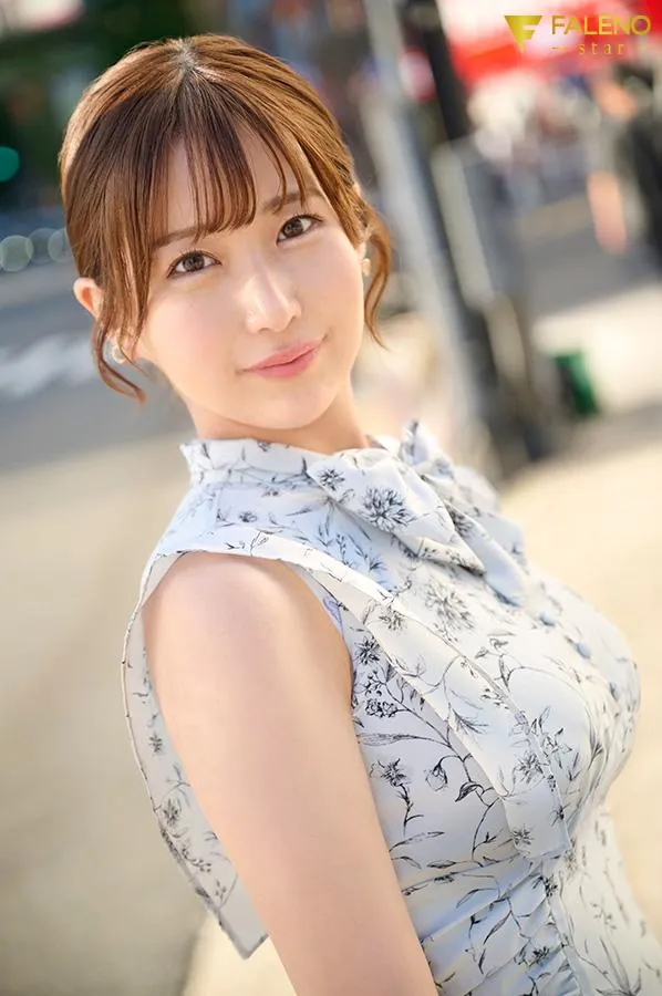 【12月出道新人AV女优】由衣阳菜,无人工添加的天然高个巨乳美少女