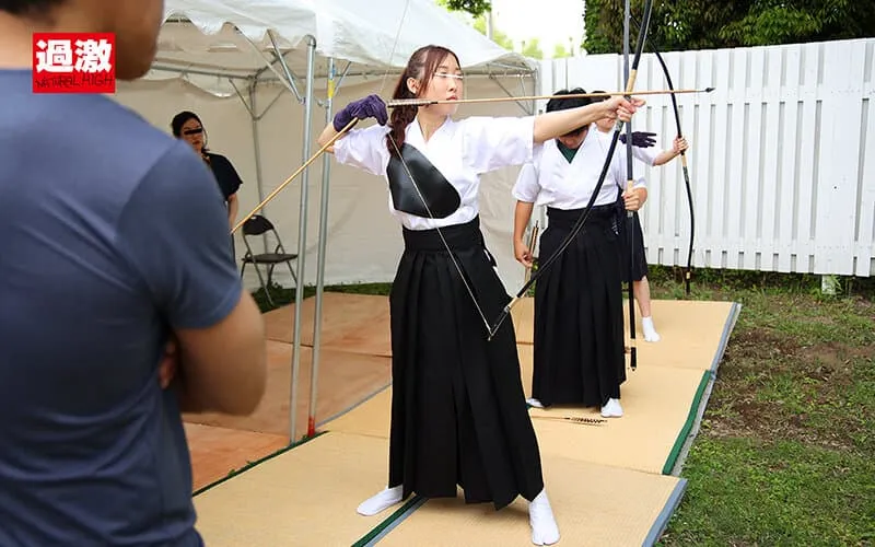 【好评AV番号推荐】老司机大讚女优咲野瑞希弓到身段!作品爆红冲上排行榜冠军